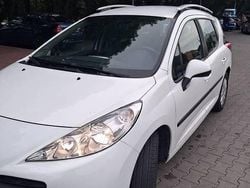 Używany 2010 Peugeot 207 Kombi | 10 900 zł (Uczciwa cena)