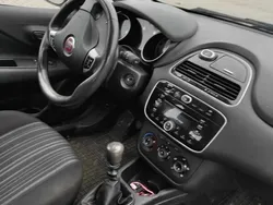 Biały Używany 2011 Fiat Punto Hatchback | 12 000 zł (Drogi)