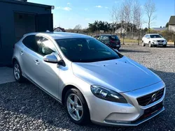 Srebrny Używany 2016 Volvo V40 Kombi | 34 900 zł (Dobra cena)