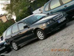 Grafitowy (metalik) Używany 2000 Volvo V40 Kombi | 6900 zł