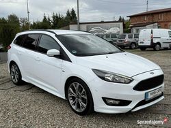 Biały Używany 2018 Ford Focus ST-Line Kombi | 43 900 zł (Dobra cena)