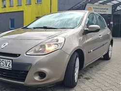 Beżowy Używany 2010 Renault Clio III Hatchback | 8499 zł (Super Cena)