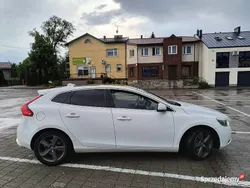 Biały Używany 2012 Volvo V40 Kombi | 34 999 zł (Uczciwa cena)