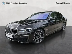 Almandinbrown metallic metalizowany Używany 2019 BMW 740 Shadowline Sedan/Limuzyna | 249 900 zł