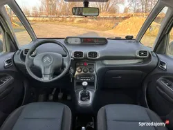 Srebrny Używany 2011 Citroën C3 Picasso Minivan | 14 950 zł (Uczciwa cena)