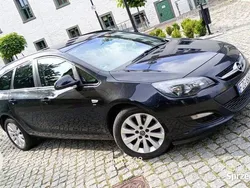 Brązowy Używany 2014 Opel Astra Kombi | 23 500 zł (Uczciwa cena)