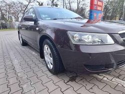Bordowy Używany 2007 Hyundai Sonata Sedan/Limuzyna | 8800 zł