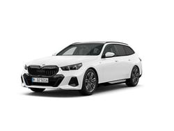 Biel alpejska Używany 2024 BMW 520 Comfort Edition Kombi | 259 900 zł (Dość drogi)