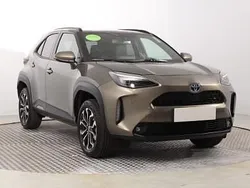 Szary Używany 2023 Toyota Yaris Cross SUV | 107 999 zł (Uczciwa cena)