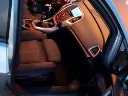 Szary Używany 2011 Opel Astra Kombi | 16 500 zł (Uczciwa cena)