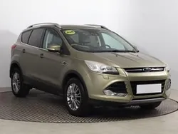 Zielony Używany 2014 Ford Kuga SUV | 43 499 zł (Dobra cena)
