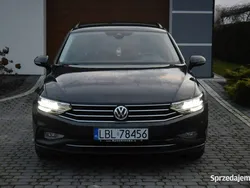 Szary Używany 2019 VW Passat Kombi | 79 900 zł (Uczciwa cena)