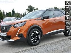 Pomarańczowy (metalik, perła) Używany 2023 Peugeot 2008 SUV | 76 800 zł (Uczciwa cena)