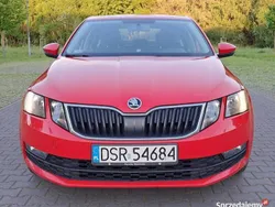 Czerwony Używany 2019 Skoda Octavia Hatchback | 36 900 zł (Super Cena)