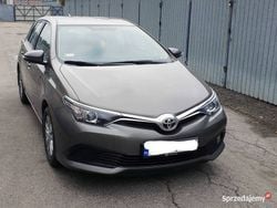 Brązowy Używany 2017 Toyota Auris Active Hatchback | 51 999 zł (Dość drogi)