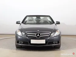 Szary Używany 2010 Mercedes E200 Kabriolet | 57 000 zł (Super Cena)