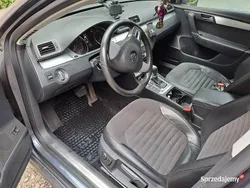 Szary Używany 2011 VW Passat Kombi | 30 000 zł