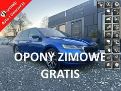 Niebieski (metalik) Używany 2022 Skoda Octavia Kombi | 72 900 zł (Uczciwa cena)