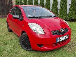 Czerwony Używany 2007 Toyota Yaris Hatchback | 10 900 zł (Uczciwa cena)