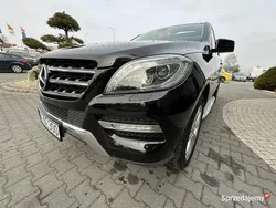 Czarny Używany 2012 Mercedes ML350 SUV | 87 900 zł