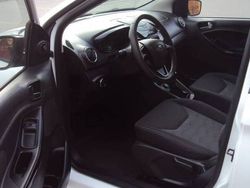 Biały Używany 2017 Ford Ka Plus Trend Hatchback | 36 800 zł