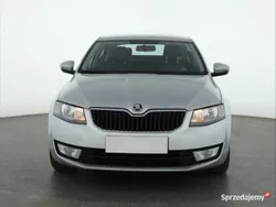 Srebrny Używany 2013 Skoda Octavia Hatchback | 33 499 zł (Uczciwa cena)