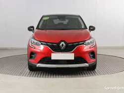 Czerwony Używany 2021 Renault Captur SUV | 83 999 zł (Uczciwa cena)