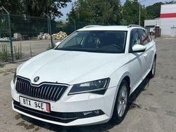 Biały Używany 2015 Skoda Superb Kombi | 43 000 zł (Uczciwa cena)