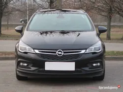 Czarny Używany 2019 Opel Astra Kombi | 35 499 zł (Uczciwa cena)