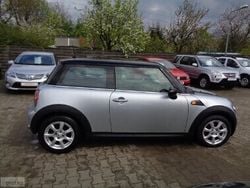Czerwony Używany 2007 Mini Cooper Hatchback | 16 900 zł (Uczciwa cena)