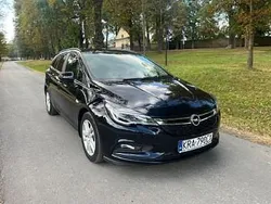 Czarny Używany 2018 Opel Astra Kombi | 35 900 zł (Uczciwa cena)