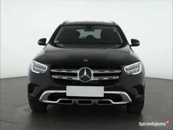 Czarny Używany 2020 Mercedes GLC220 SUV | 122 999 zł (Uczciwa cena)