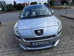 Srebrny Używany 2010 Peugeot 5008 Minivan | 13 800 zł (Uczciwa cena)