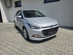 Srebrny Używany 2017 Hyundai i20 Hatchback | 27 900 zł (Dobra cena)