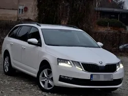 Inny kolor Używany 2019 Skoda Octavia Kombi | 55 900 zł (Dobra cena)