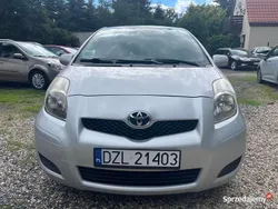 Srebrny Używany 2009 Toyota Yaris Hatchback | 17 500 zł (Uczciwa cena)