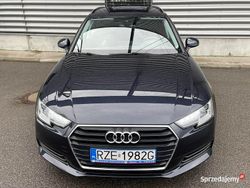 Granatowy Używany 2017 Audi A4 Kombi | 75 900 zł (Dość drogi)