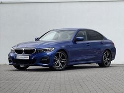 Portimao blue metallic metalizowany Używany 2022 BMW 320 Shadowline Sedan/Limuzyna | 157 900 zł (Uczciwa cena)