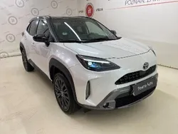 Biały Używany 2023 Toyota Yaris Cross SUV | 124 900 zł (Dość drogi)