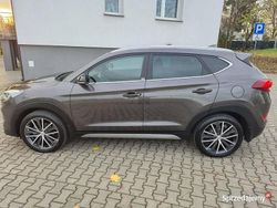 Brązowy Używany 2018 Hyundai Tucson Passion Plus SUV | 68 500 zł (Super Cena)