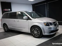 Srebrny Używany 2019 Dodge Grand Caravan Minivan | 79 900 zł