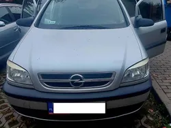 Srebrny Używany 2003 Opel Zafira Minivan | 4800 zł (Uczciwa cena)