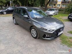 Brązowy Używany 2021 Hyundai i30 Classic Hatchback | 44 900 zł (Uczciwa cena)