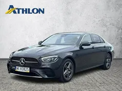 Czarny (metalik) Używany 2022 Mercedes E220 Sedan/Limuzyna | 190 600 zł (Drogi)