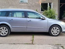 Niebieski Używany 2008 Opel Astra Kombi | 8000 zł (Dobra cena)