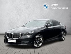 Czarny szafir metalizowany Używany 2023 BMW 530e Comfort Edition Sedan/Limuzyna | 274 900 zł (Dobra cena)