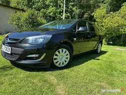 Czarny Używany 2014 Opel Astra Sport Kombi | 26 950 zł (Uczciwa cena)