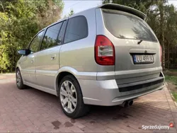 Srebrny Używany 2001 Opel Zafira OPC Minivan | 12 000 zł