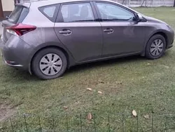 Brązowy Używany 2018 Toyota Auris Sedan/Limuzyna | 46 000 zł (Uczciwa cena)
