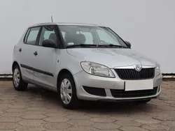 Srebrny Używany 2012 Skoda Fabia Hatchback | 12 999 zł (Dobra cena)